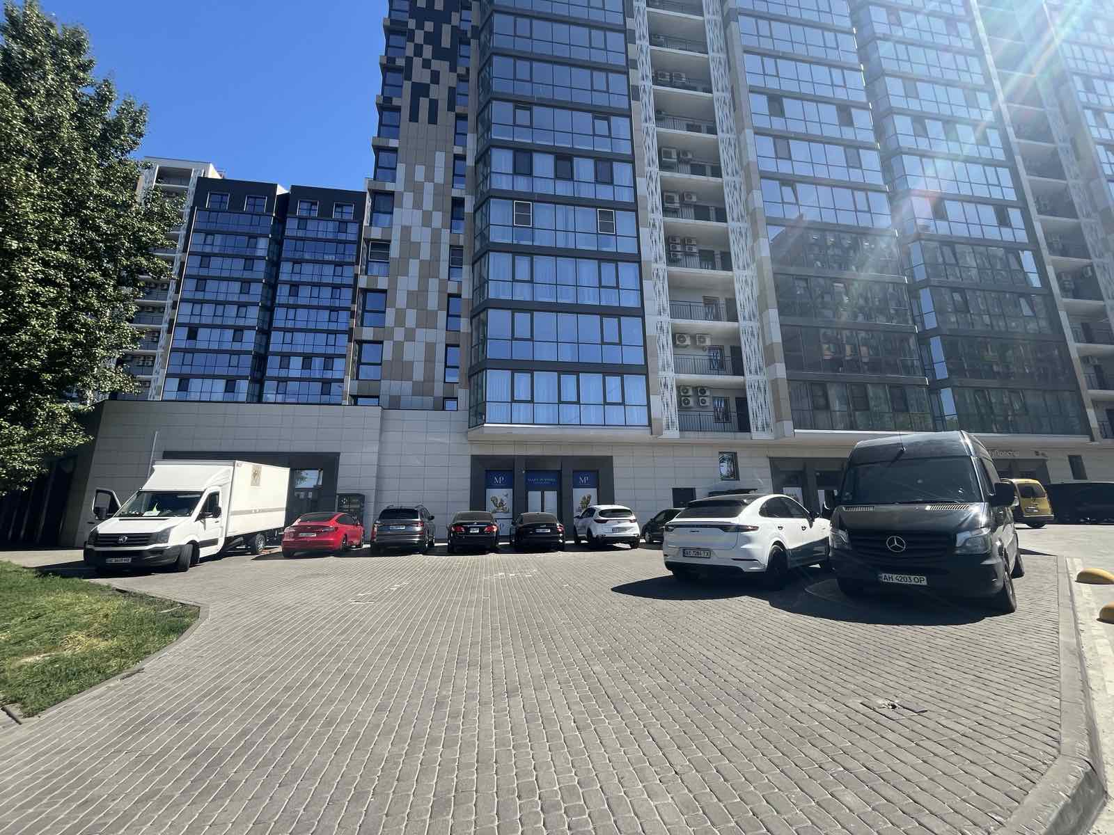 Street Retail — ЖК Comfort City Рибінський, Дніпро