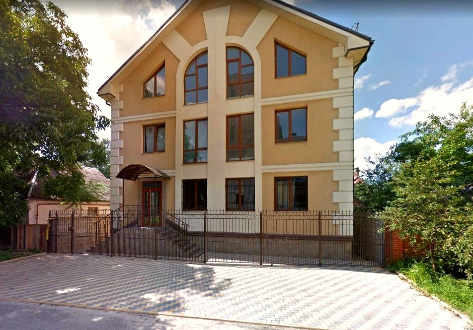 Медичний центр «Адастра‑Дніпро» — Дніпро, вул. Вишгородська, 128